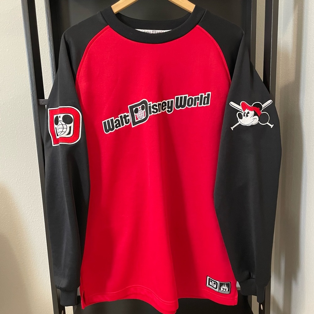 Disney World Mens Red Vintage Long Sleeve Baseball Jersey Size L